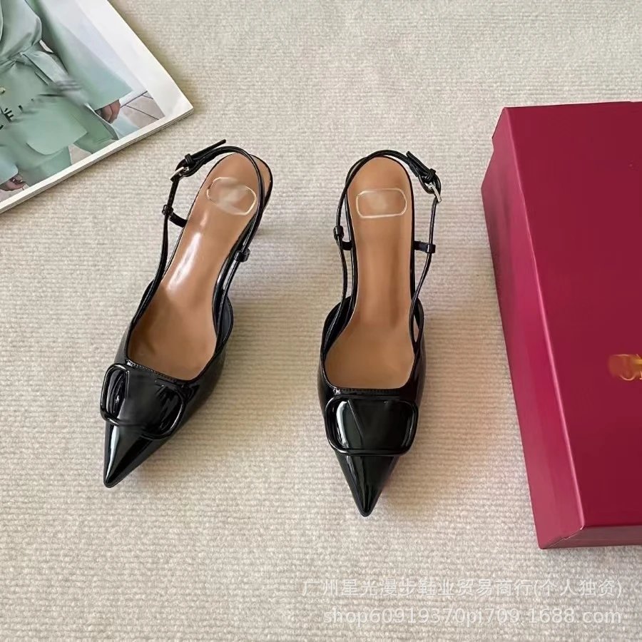 Valentino Garavani VLogo Slingback Pumps Nude Patent Leather Heels - 32