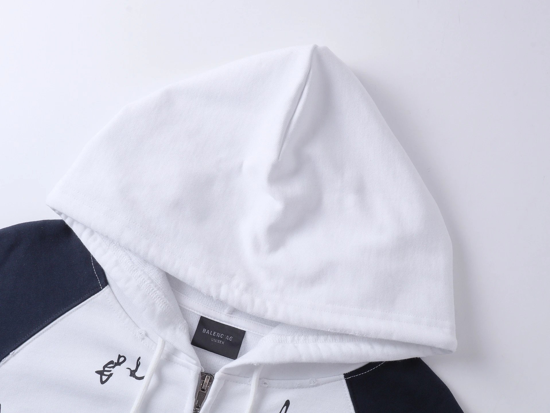 Balenciaga x GMBH Signature-Print Raglan Hoodie White/Navy - 8