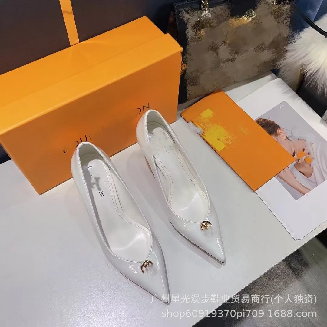 Louis Vuitton Bow Detail Pointed-Toe Pumps Beige Monogram Leather Heels - 19