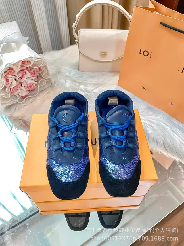 Louis Vuitton Sneakers Low-Top Lace-Up Monogram Colorblock product detail image 11