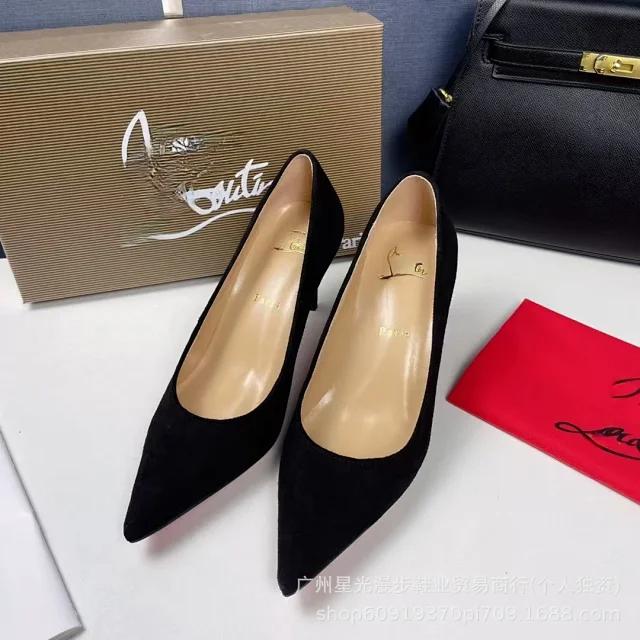 Christian Louboutin High Heels Pointed-Toe Stiletto Pumps with Red Soles product detail image 2
