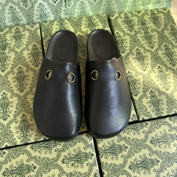 Gucci Princetown Leather Slippers Black - 1