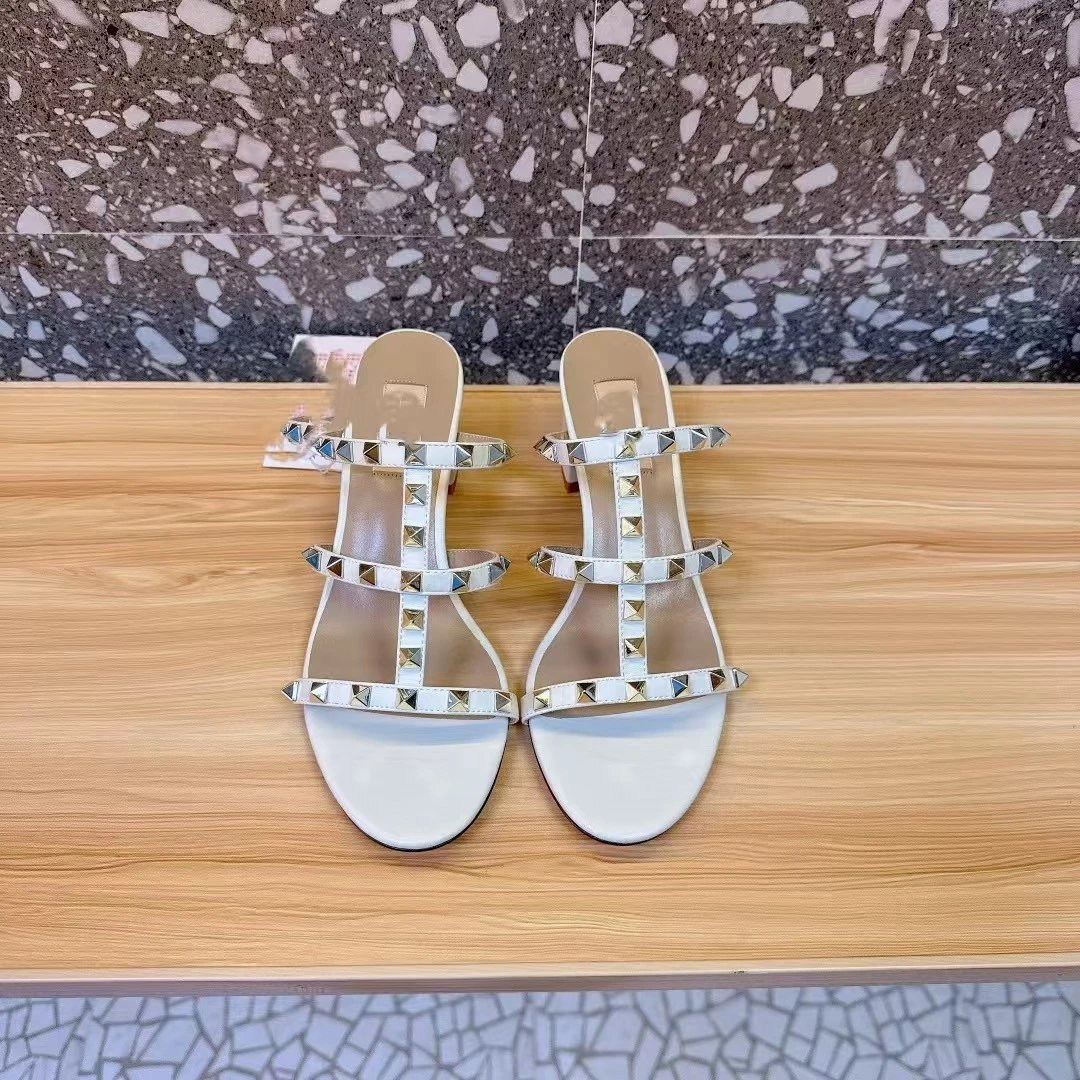 Valentino Garavani Rockstud Strappy Slide Sandals Beige Sandals - 21