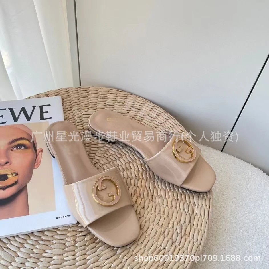 Gucci Sandals Patent Leather Double G Slide image 4