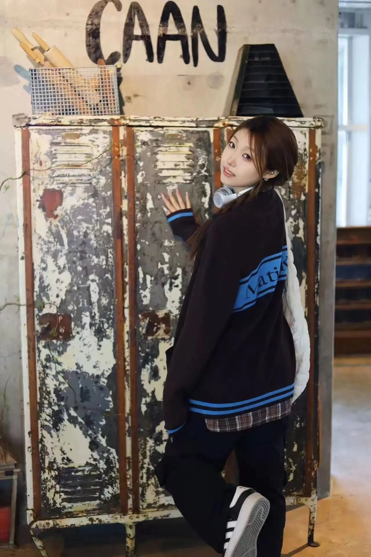 Matin Kim Logo Stripe Turtleneck Sweater Black - 65