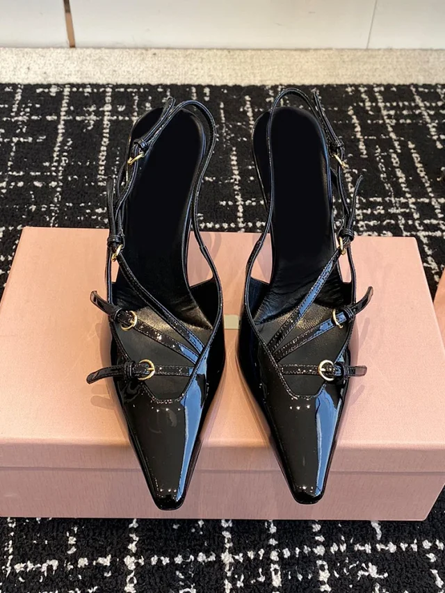 Miu High Heels Patent Leather Pointed-Toe Buckle-Strap Slingback product detail image 1