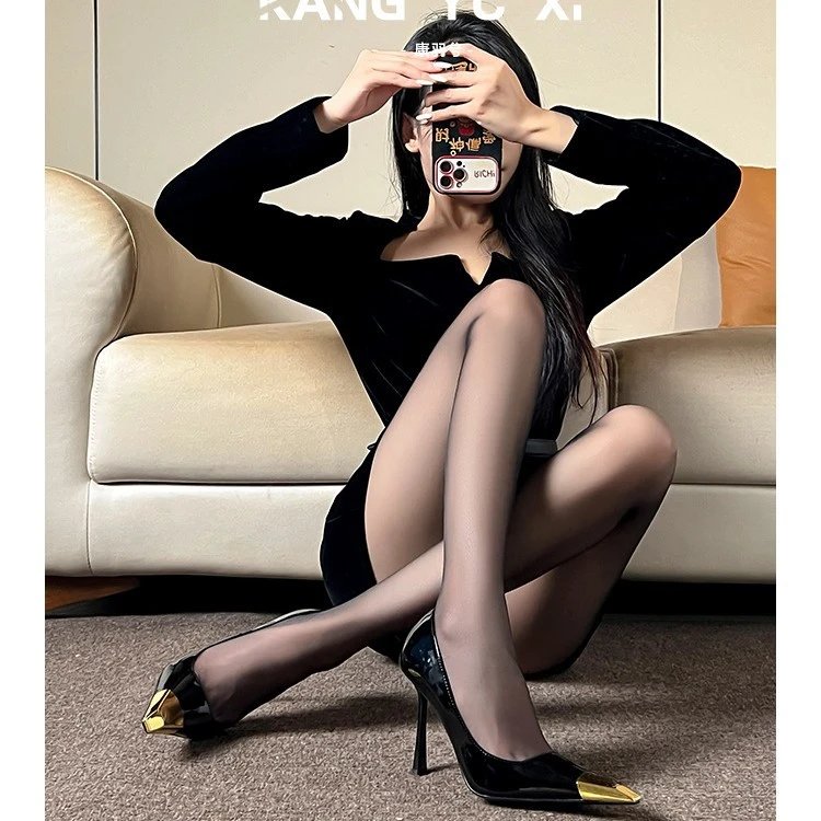 Unbranded High Heels Stiletto Pumps with Gold Metal Toe Caps image 3