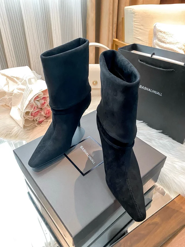 BASHALIHUALL Boots Pointed-Toe Fold-Over Stiletto with Buckle Strap product detail image 5
