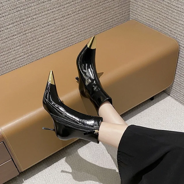 Saint Laurent Boots Ankle with gold-tone pointed toe caps and stiletto heels product detail image 7