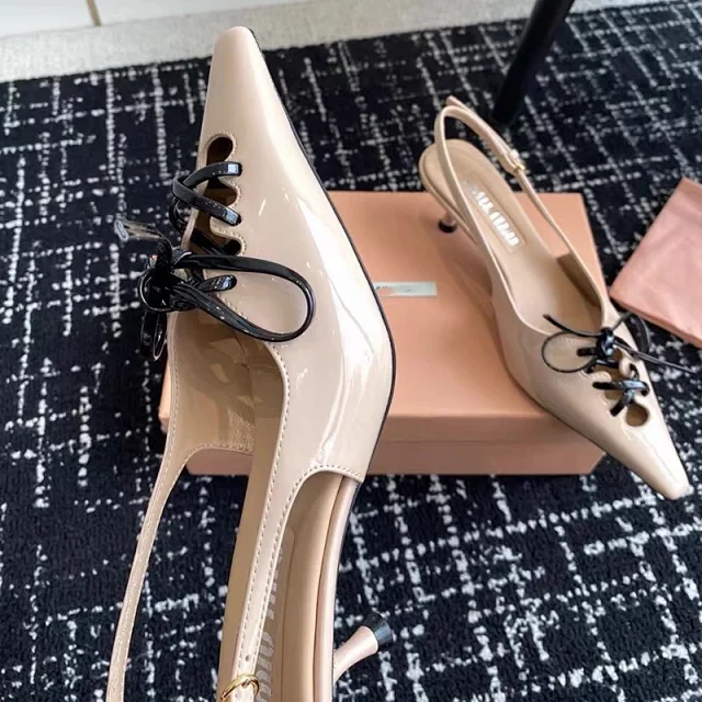 Miu High Heels Patent Leather Pointed-Toe Bow Lace Slingback product detail image 8