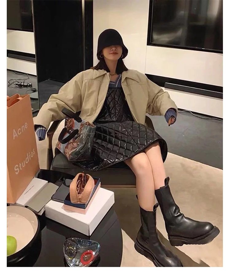 Black Chunky Sole Chelsea Boots - 10
