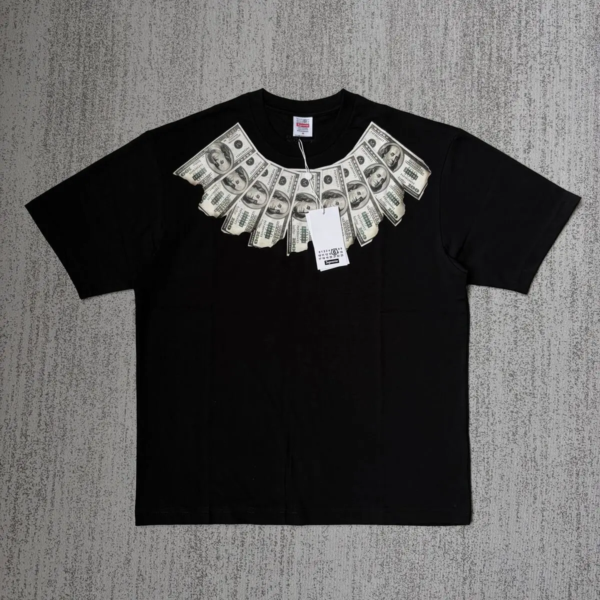 Supreme x MM6 Maison Margiela [2+ estilos]