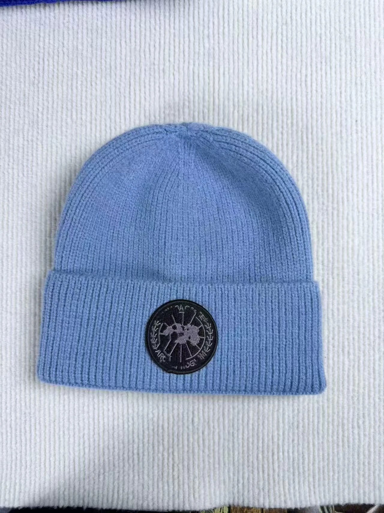 Black Badge Beanie — black label blue colorway — USFans Spreadsheet photo