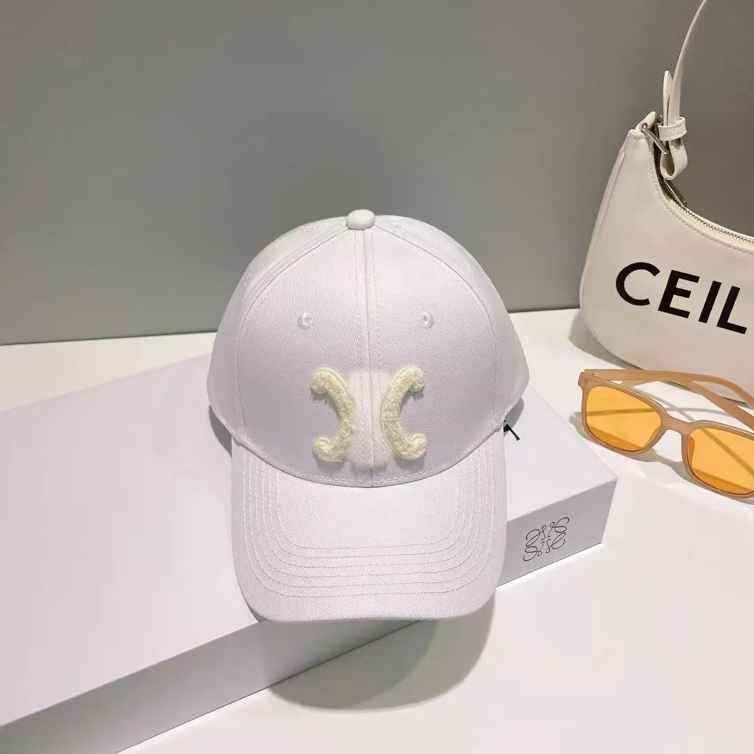 moncler cap — Towel marked white colorway — USFans Spreadsheet photo