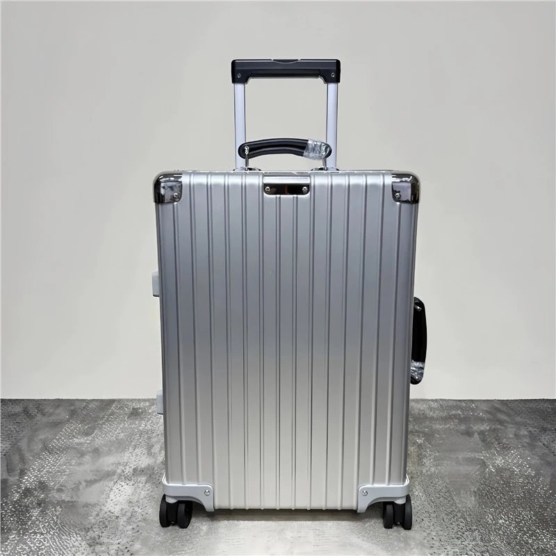 Rimowa Luggage Bag — Magnesium aluminum Classic Retro 006 Lock colorway — USFans Spreadsheet photo