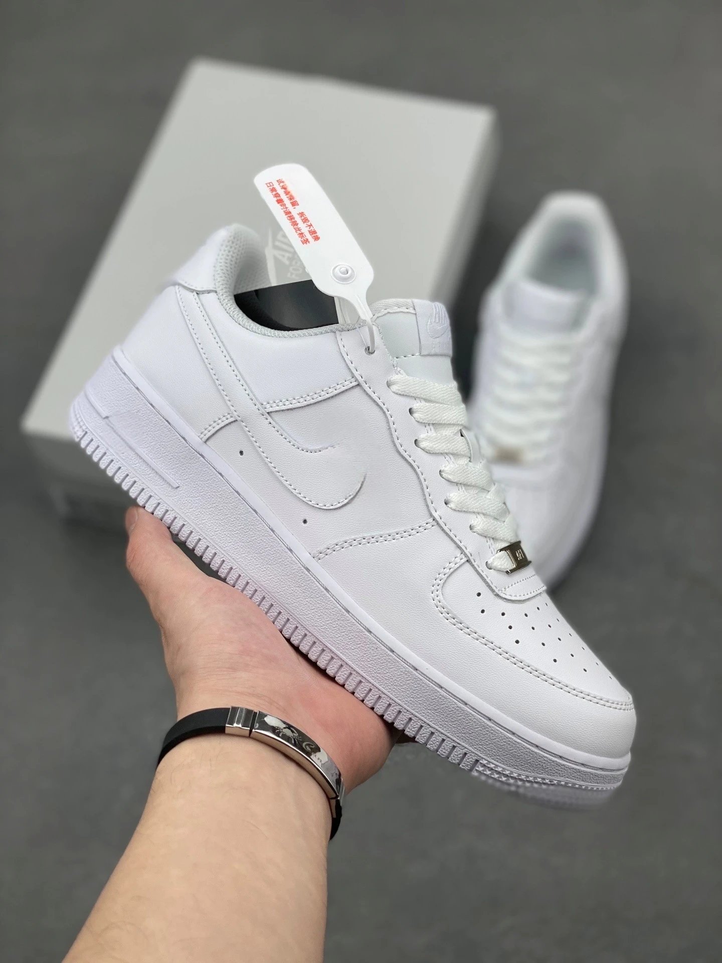 Supreme Air Force 1 Black — Pure white colorway — USFans Spreadsheet photo