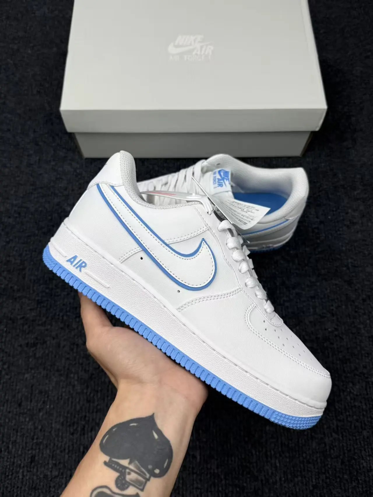 Supreme Air Force 1 Black — University Blue colorway — USFans Spreadsheet photo