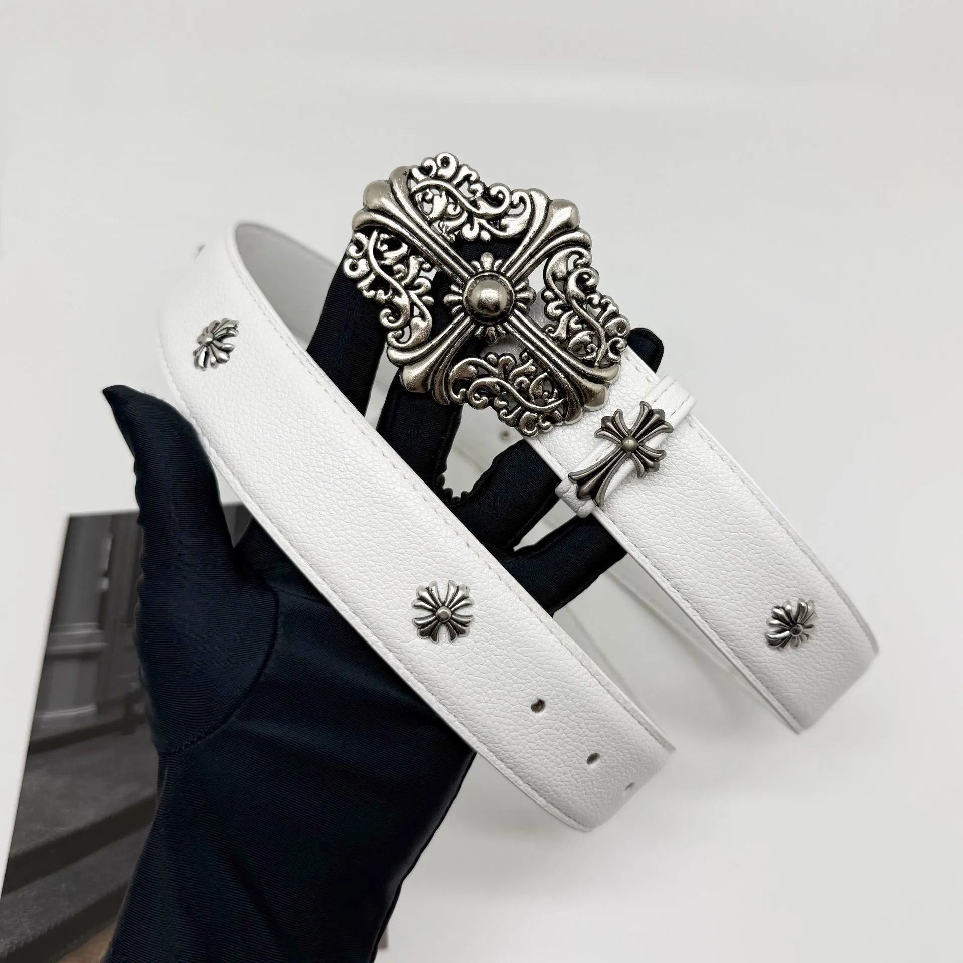 Chrome Hearts Belt — The large-scale cross flower has a hint of white. colorway — USFans Spreadsheet photo