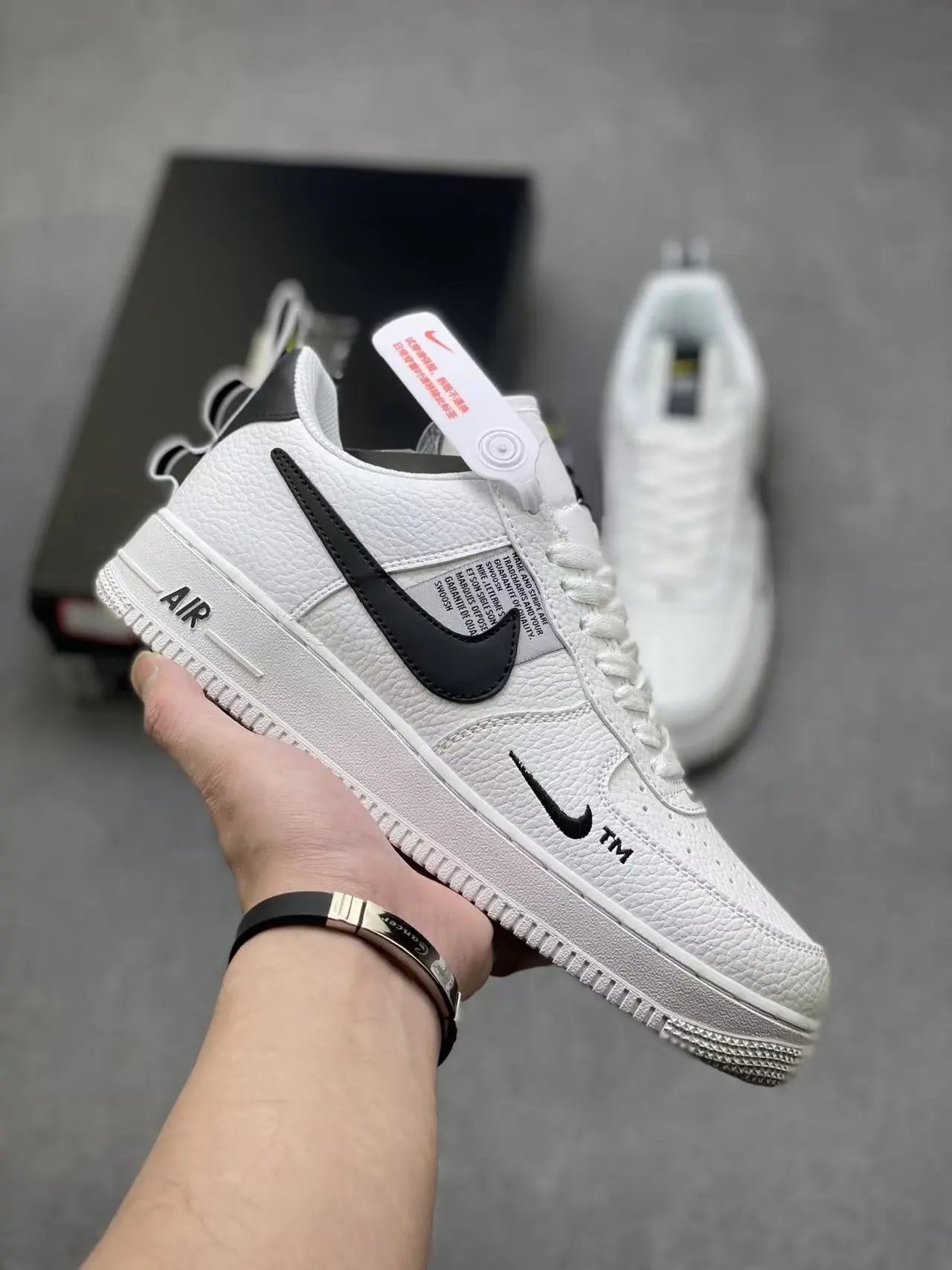 Supreme Air Force 1 Black — white deconstruction colorway — USFans Spreadsheet photo
