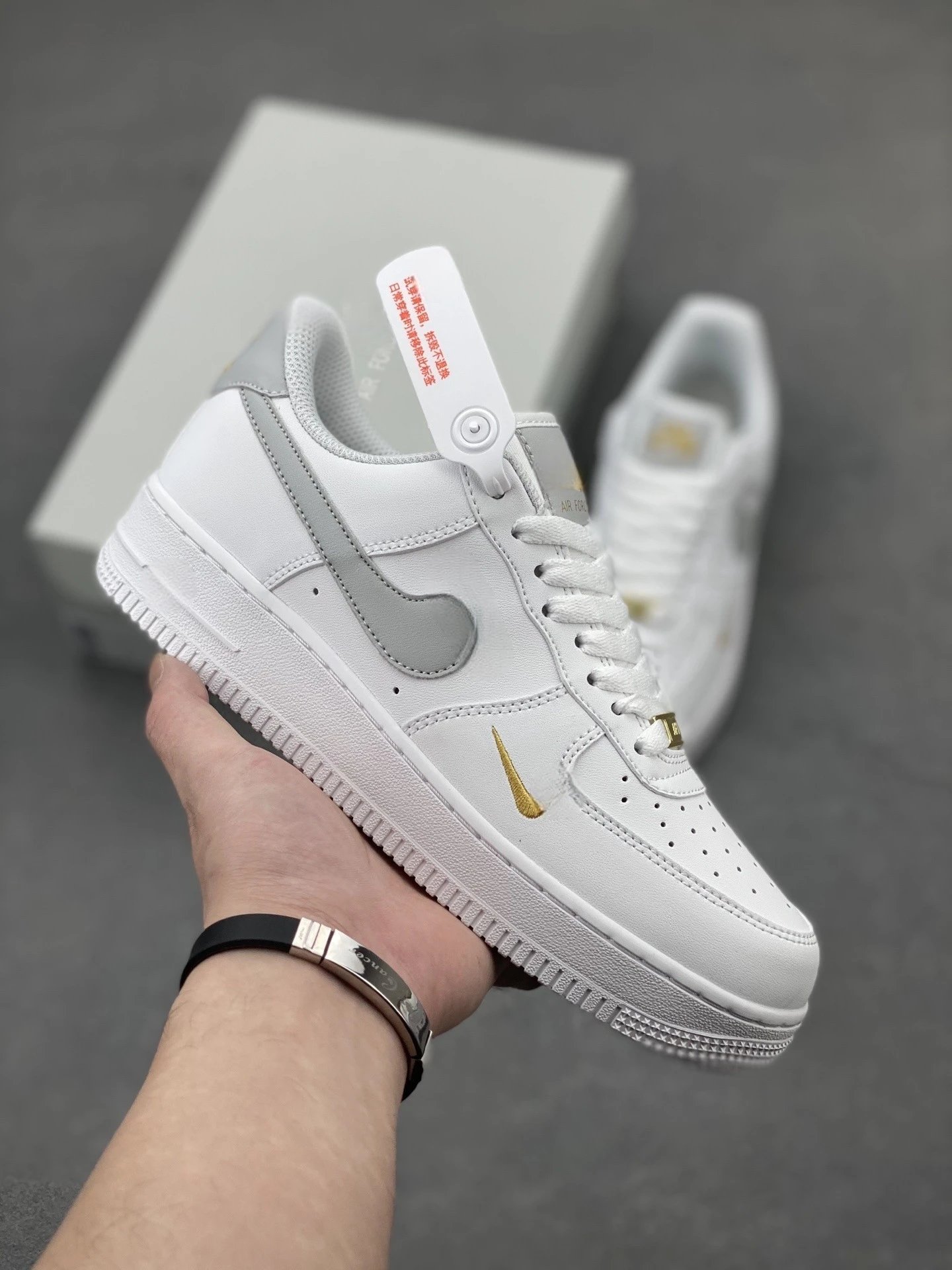 Supreme Air Force 1 Black — Mung bean ash colorway — USFans Spreadsheet photo