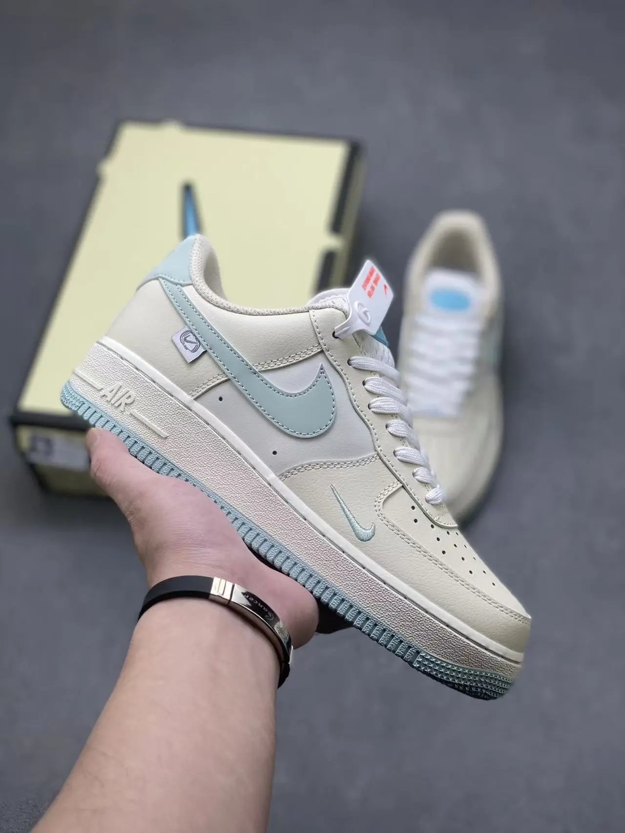 Supreme Air Force 1 Black — Sea Salt Pudding colorway — USFans Spreadsheet photo