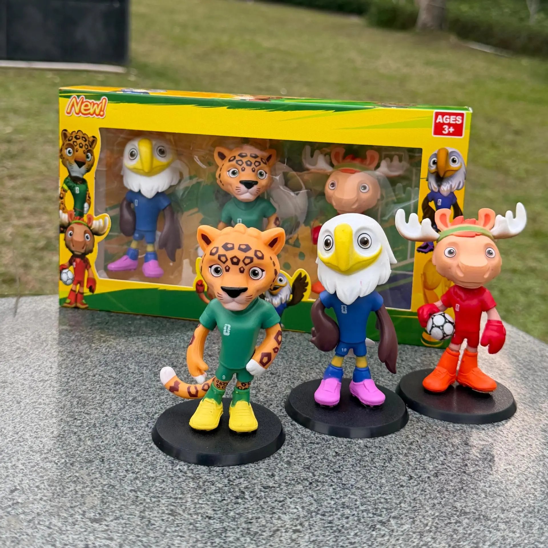 3-in-1 – Boxed – Comes with a base – Small size