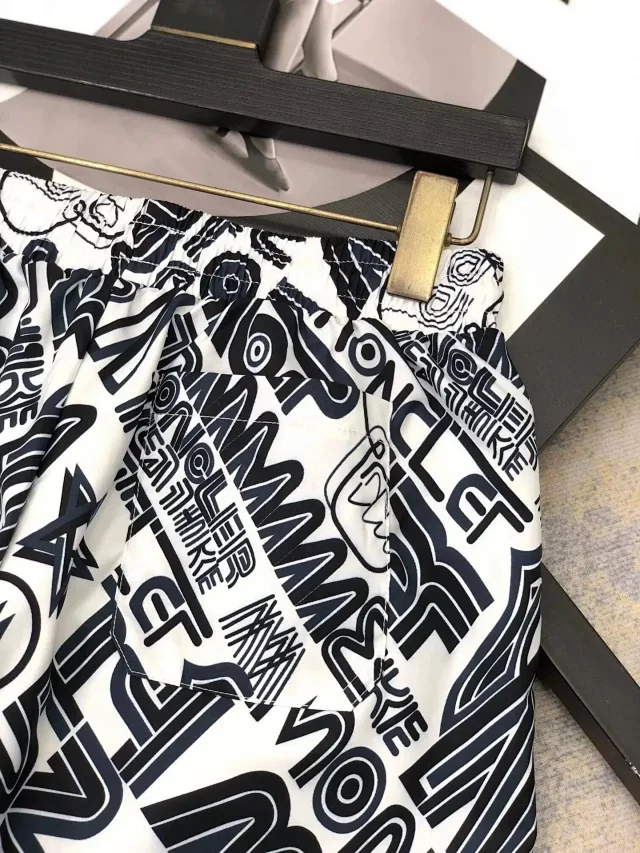 Moncler Shorts Graphic Print Drawstring product detail image 7