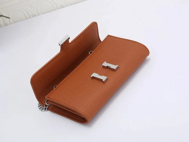 Unbranded Crossbody Bags Flap bag with H-shaped clasp and chain strap product detail image 10