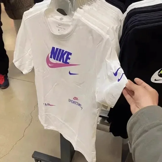 Nike Vests Sleeveless Crewneck Logo Vest product detail image 9