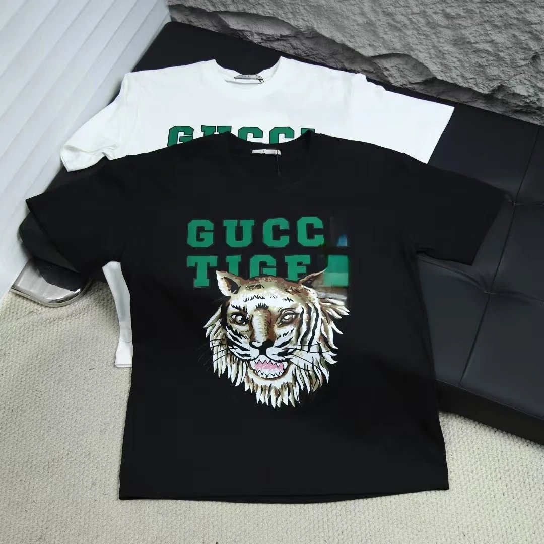 Gucci Cherry Print Black T-Shirt - 12
