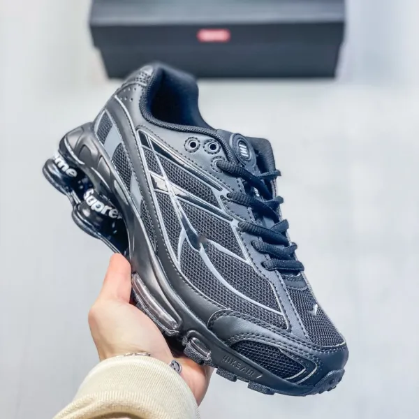 Nike Shox R4 Black Yellow Gold Sneakers - 4