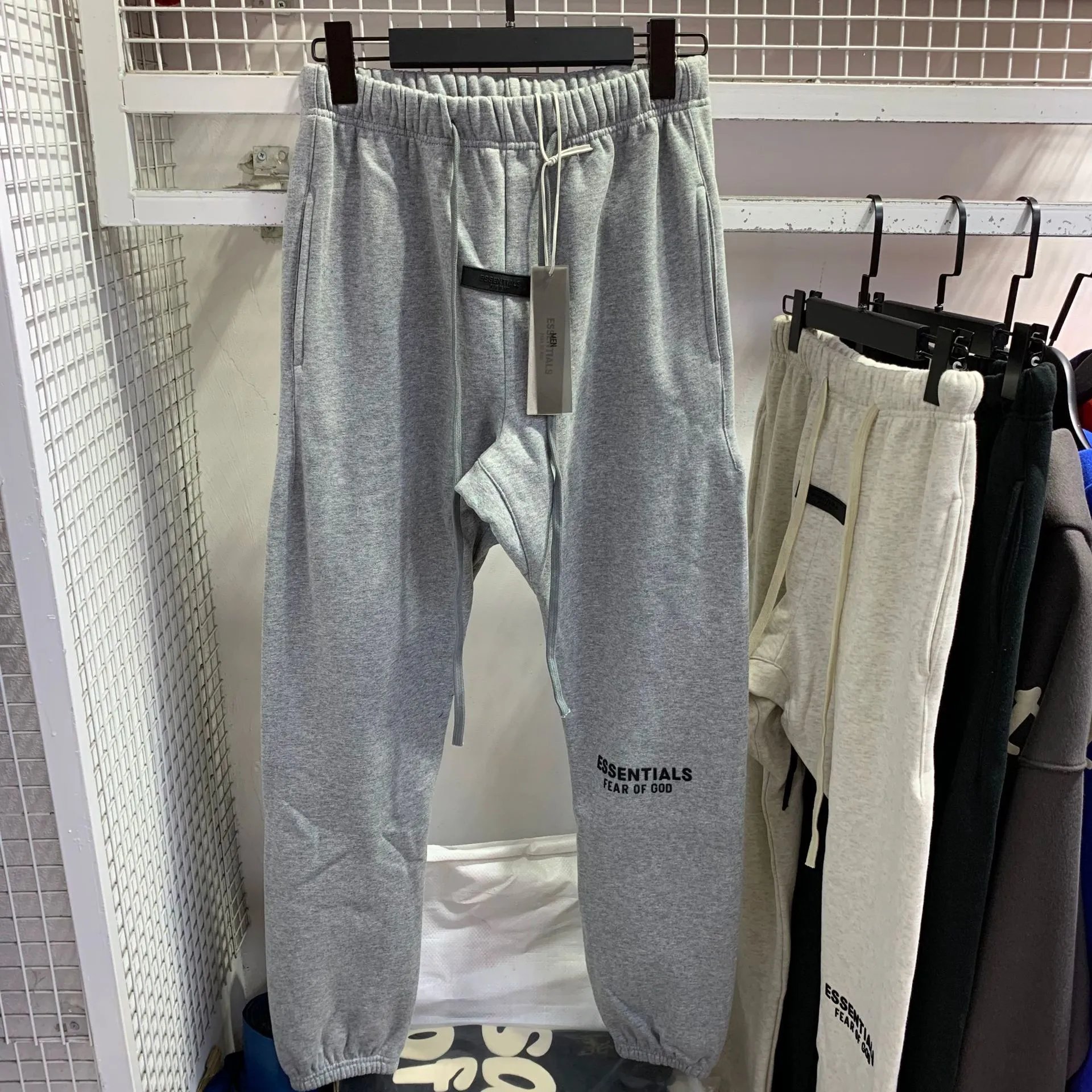 Fear of God Essentials Logo Sweatpants Gray - 16
