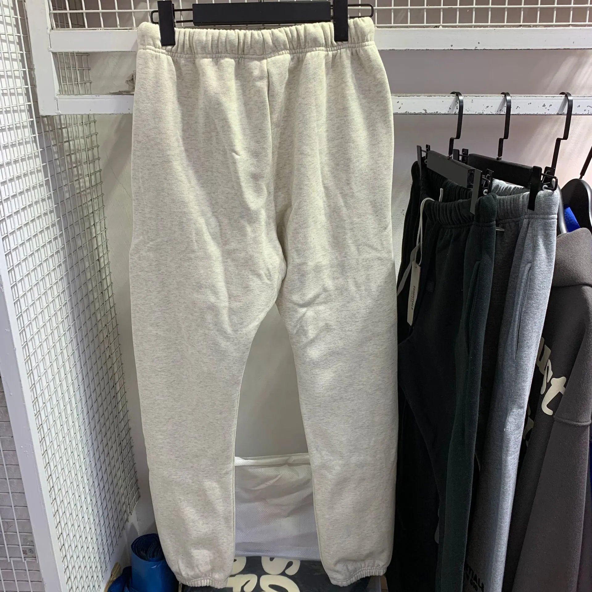 Fear of God Essentials Logo Sweatpants Gray - 19