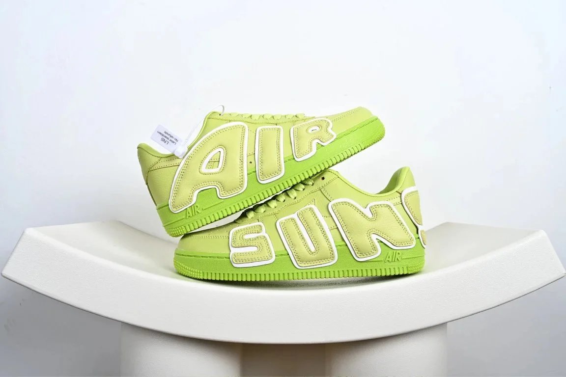 Nike Air Force 1 Green Sneakers
