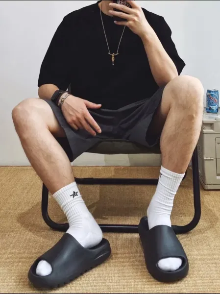 Adidas Yeezy Foam Runner Bone Sneakers - 4
