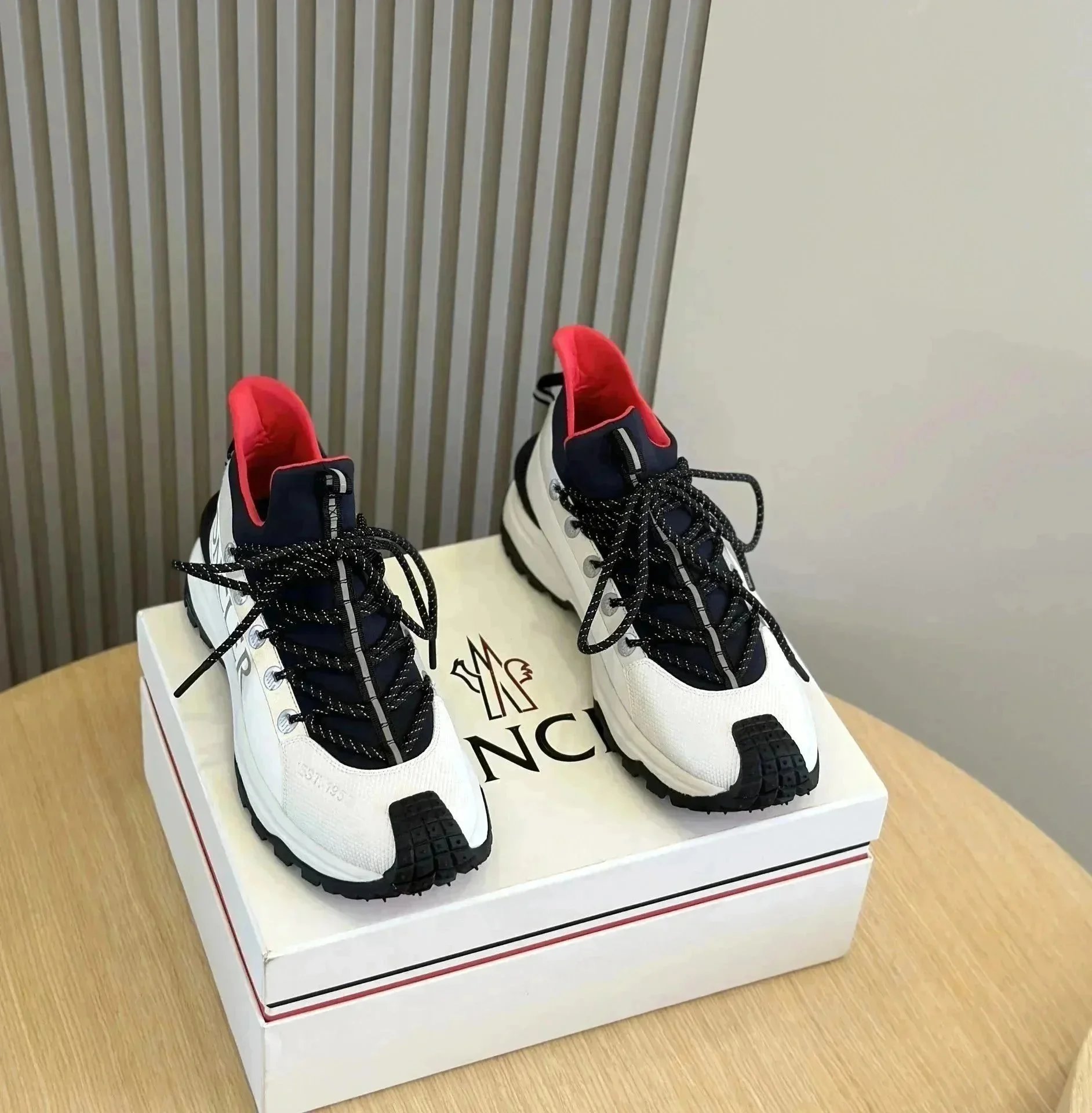 Maison Margiela Tabi Trail Sneakers White Navy Red Sneakers - 1