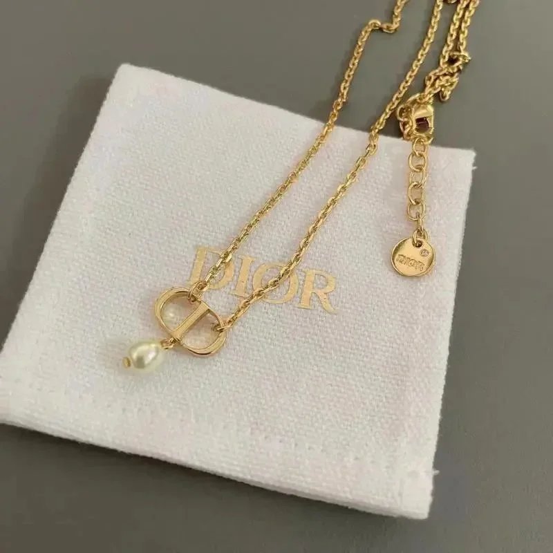Dior Diorama Gold-Tone Pearl Bracelet - 5