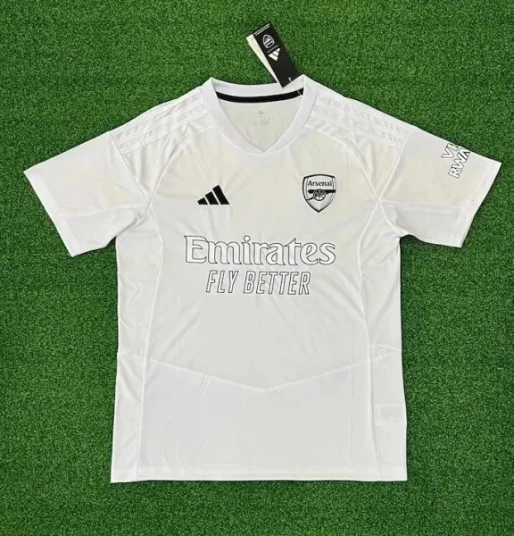 Liverpool FC 2023-24 Home Jersey Red - 6