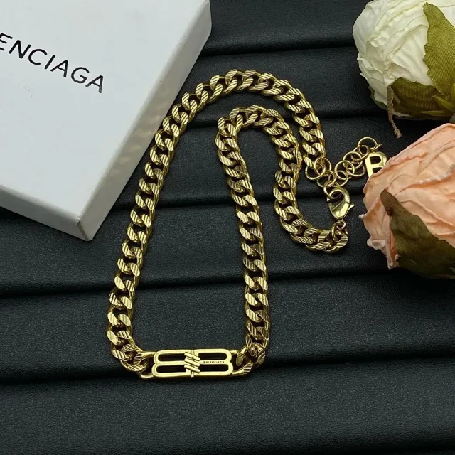 Balenciaga Jewelry Cuban Link BB Logo Necklace product detail image 6