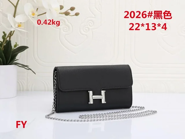 Unbranded Crossbody Bags Flap bag with H-shaped clasp and chain strap product detail image 2