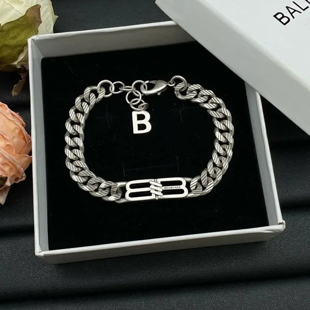 Balenciaga Jewelry Cuban Link BB Logo Necklace product detail image 5