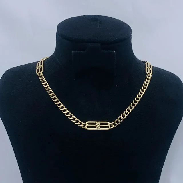 Balenciaga Jewelry Cuban Link BB Logo Necklace product detail image 10