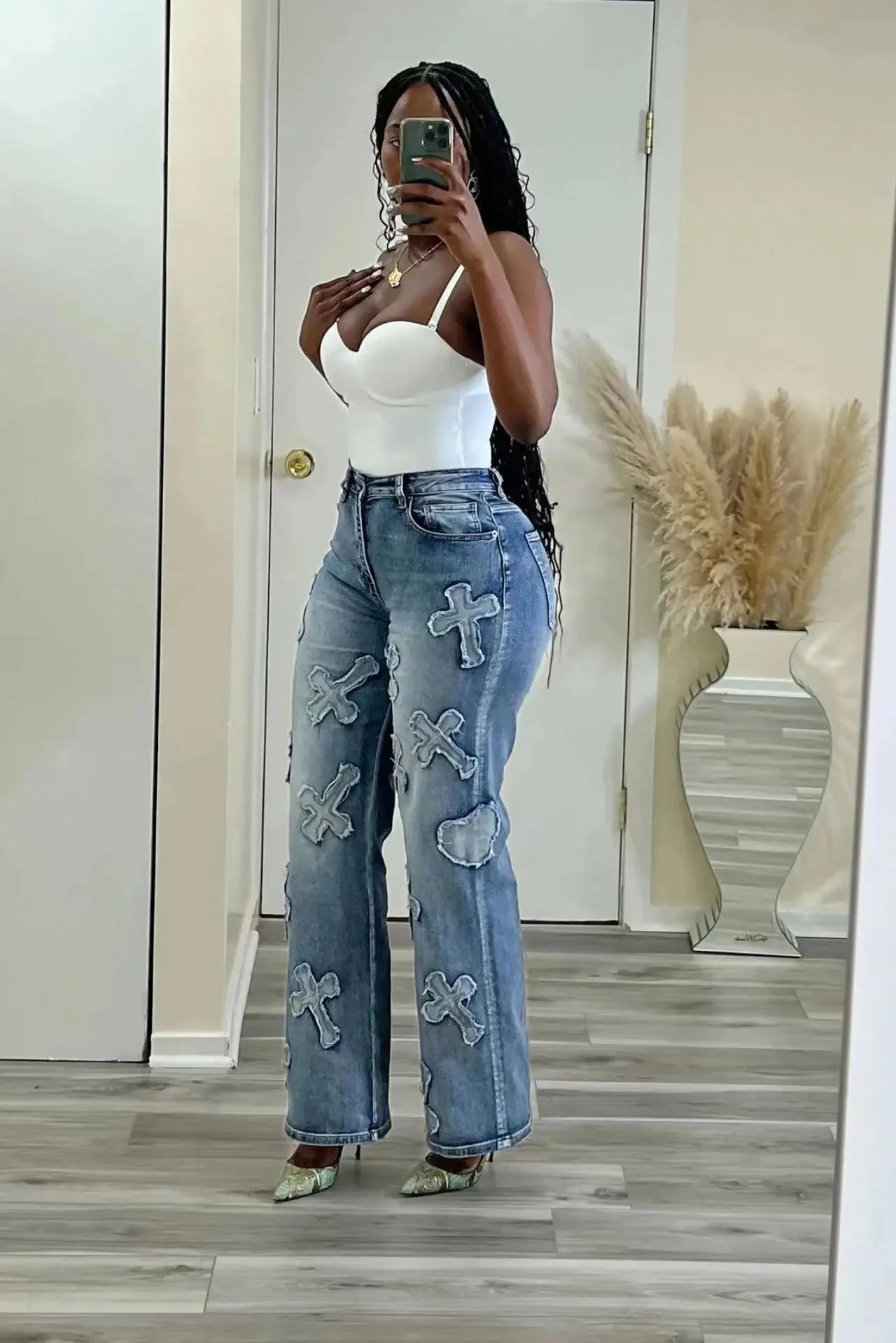 Amiri Cross-Embroidered Wide-Leg Denim Jeans - 7