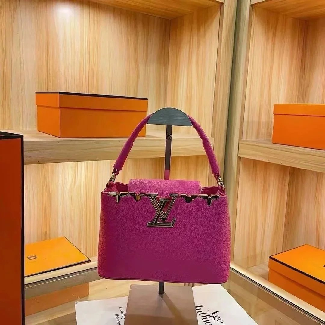 Louis Vuitton Capucines BB Fuchsia Leather Handbag - 1