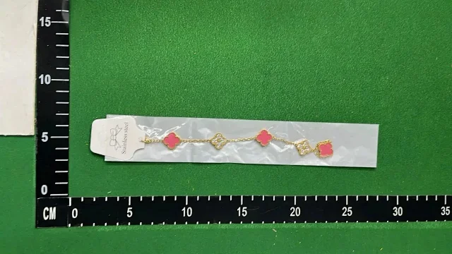Unbranded Jewelry Five-Motif Clover Chain Bracelet product detail image 5