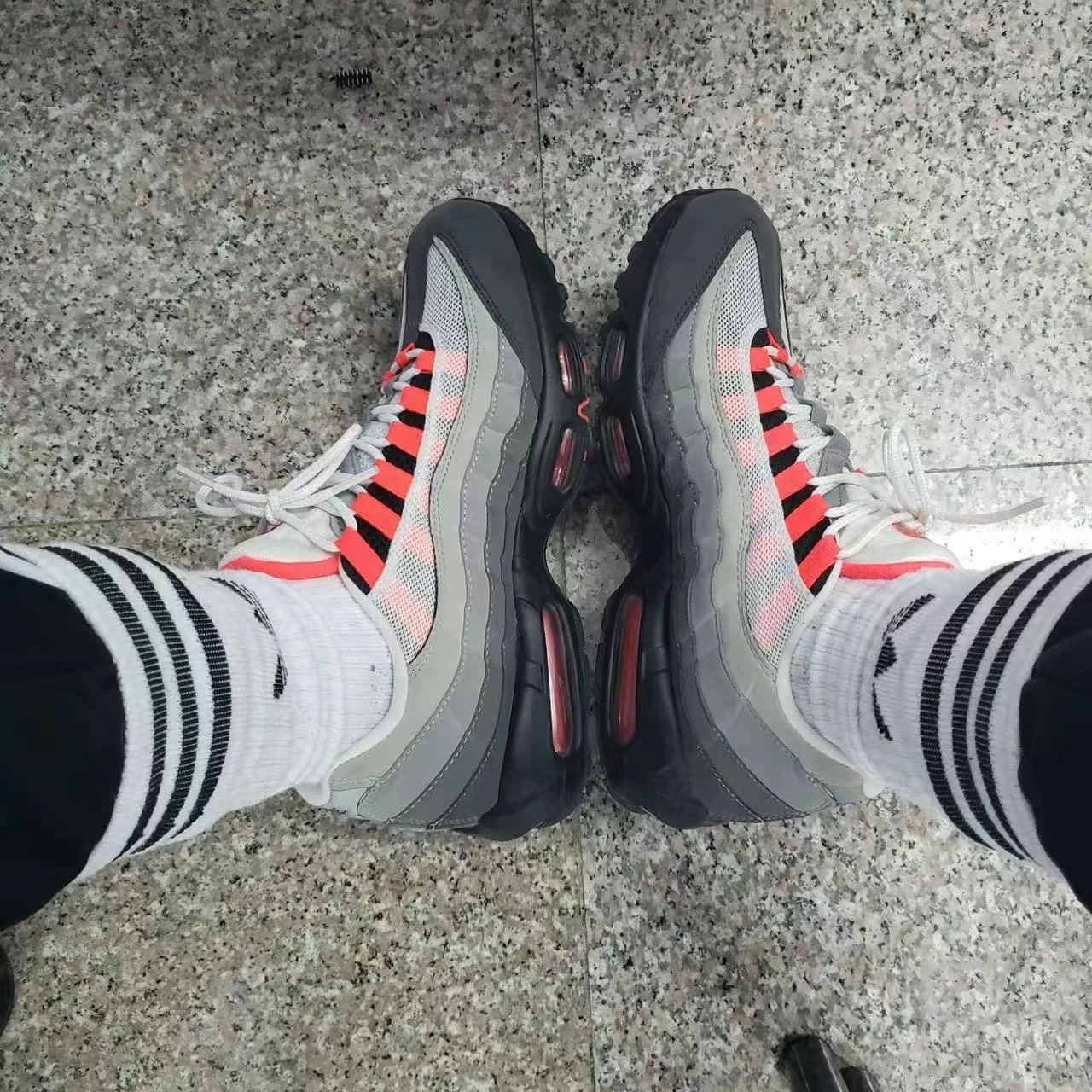 Nike Air Max 95 Black/Red Sneakers - 3