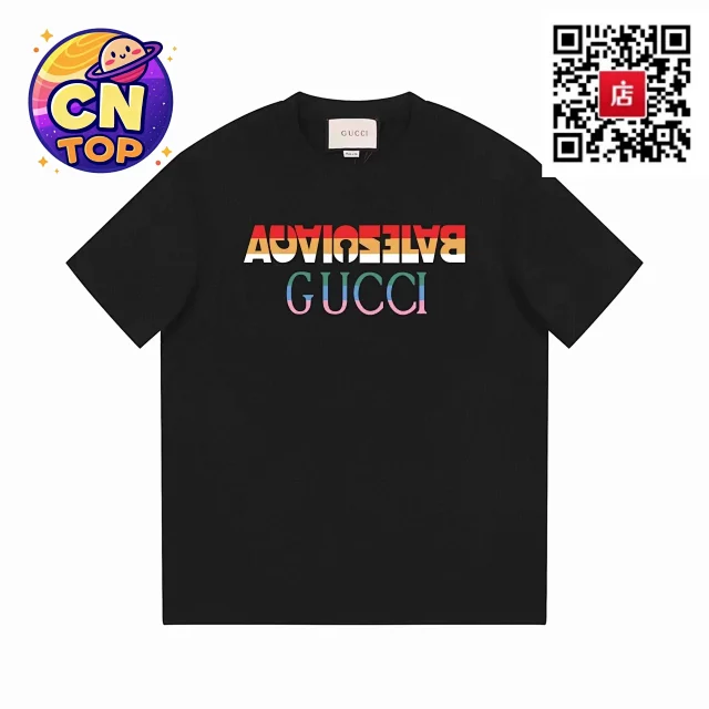 Moncler T-Shirts Logo Print Crewneck T-Shirt product detail image 4