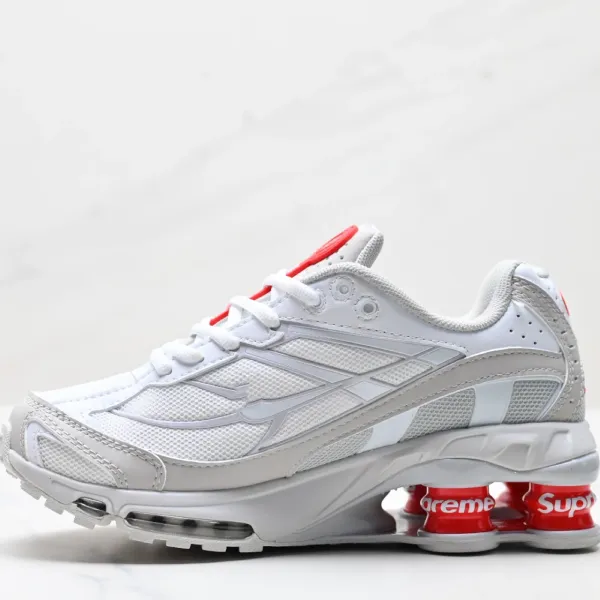 Nike Shox R4 Black Yellow Gold Sneakers - 11