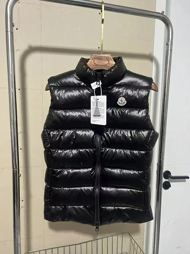 Moncler Vests Hooded puffer vest product detail image 2