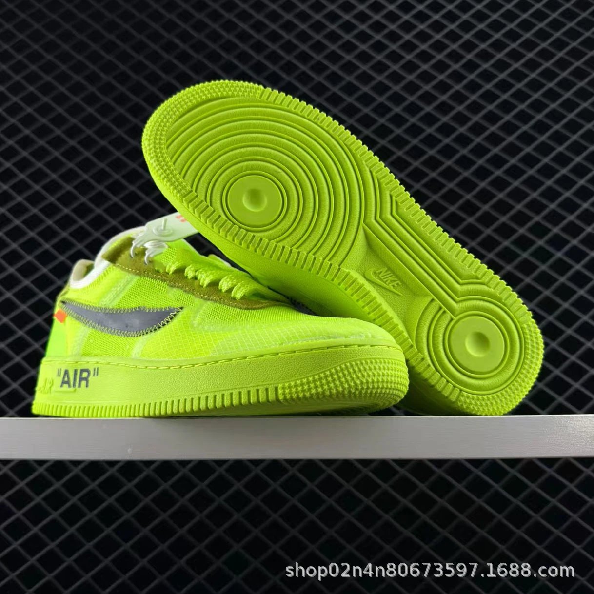 Off-White x Nike Air Force 1 Low Volt Green Sneakers - 4